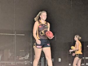 📸 **[Match Photo] Hawthorn Training (AFLW 2026)** **Players in frame:** • **Maya Dear** #35 (Hawthorn) • **Lucy Wales** #31 (Hawthorn) #Hawthorn #AFLLive