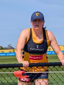 📸 **[Match Photo] Hawthorn Training (AFLW 2026)** **Players in frame:** • **Hannah Looney** #18 (Hawthorn) #Hawthorn #AFLLive