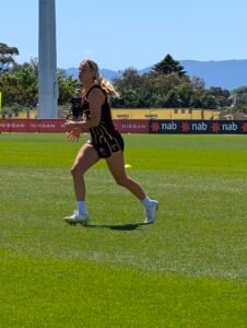 Hayley McLaughlin #6 (Hawthorn)